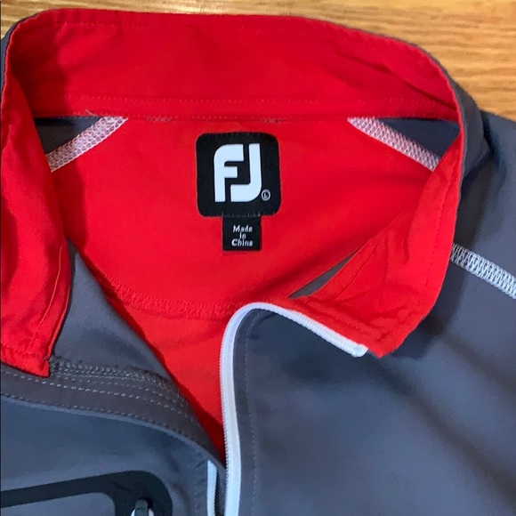 Footjoy 1/4 Zip Midlayer - Picture 2 of 4